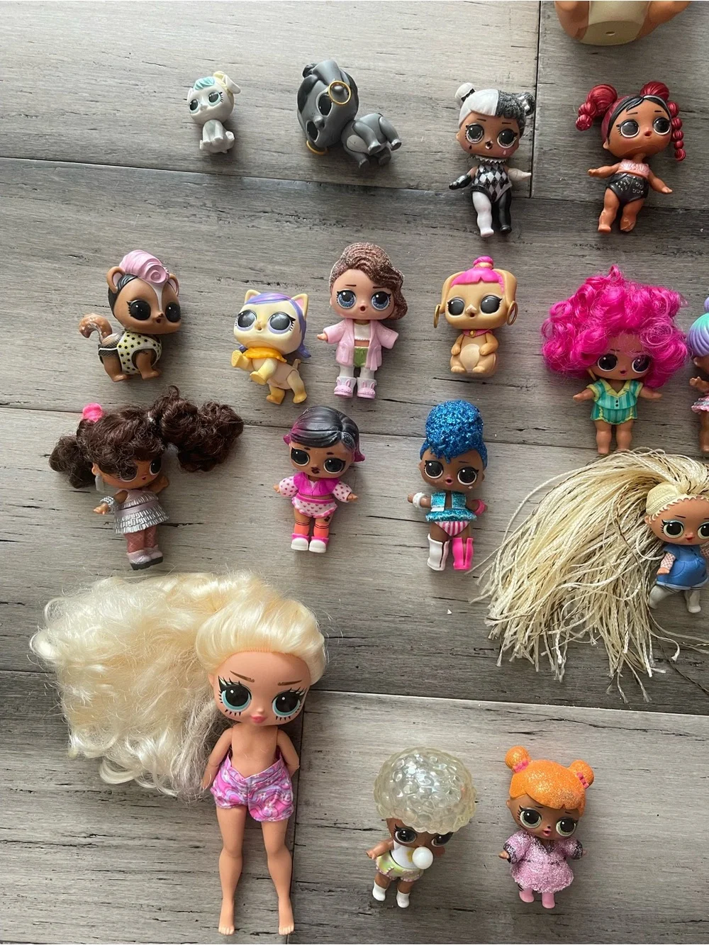 L.O.L. Surprise! Dolls/ Pets Collection Lot of 30